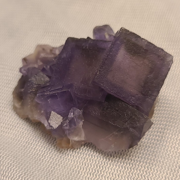 Fluorite - Picture 5 of 6